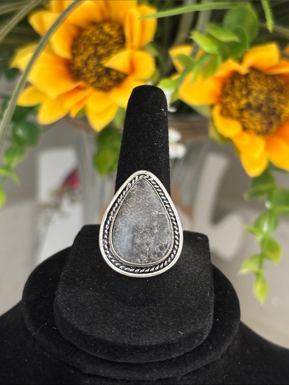 Silver Gray Stingray Coral Gemstone Ring Size 8